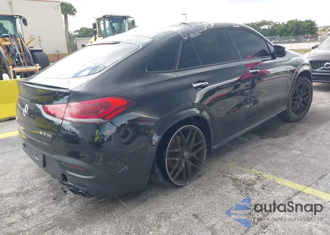 2022 Mercedes-Benz Amg Gle 53 Coupe 4Matic z USA, uszkodzony, nr VIN 4JGFD6BB2NA697328